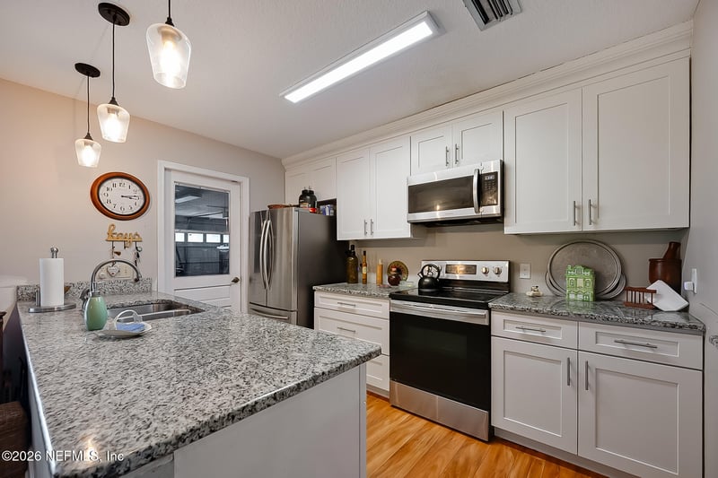 1834 Buccaneer Cir, Jacksonville, FL 32225