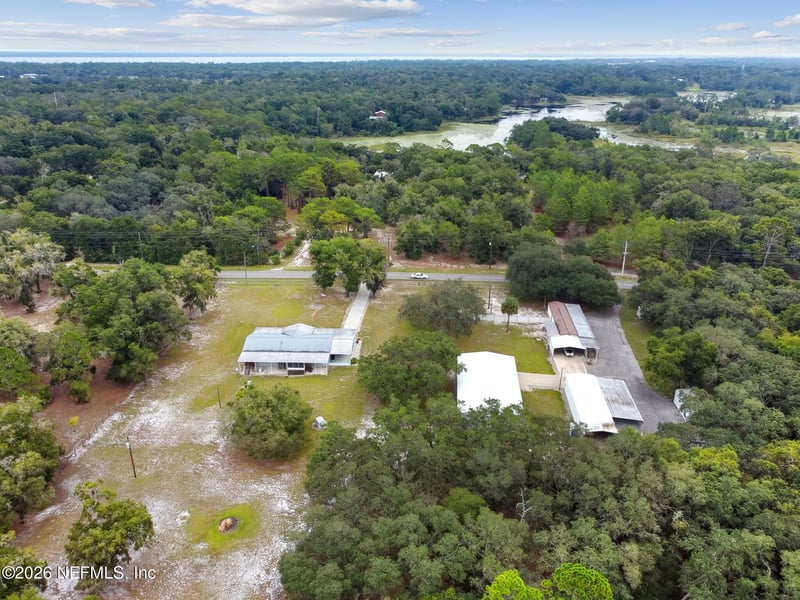 135 Lake Como Dr, Pomona Park, FL 32181