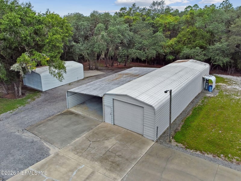 135 Lake Como Dr, Pomona Park, FL 32181