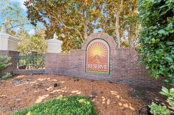 7800 Point Meadows Dr #412, Jacksonville, FL 32256