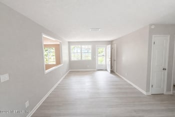 8265 Colville St, Jacksonville, FL 32220