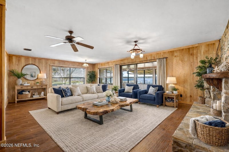 9022 Heckscher Dr, Jacksonville, FL 32226