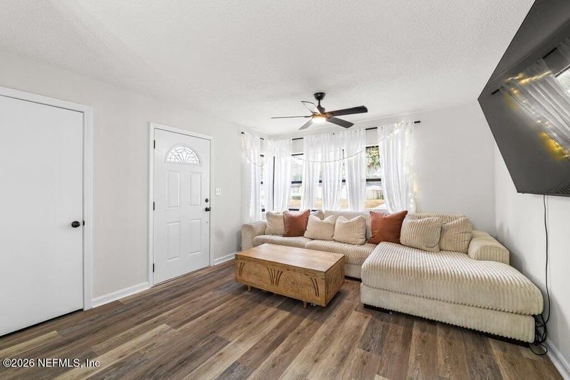 1138 Halifax Rd, Jacksonville, FL 32216