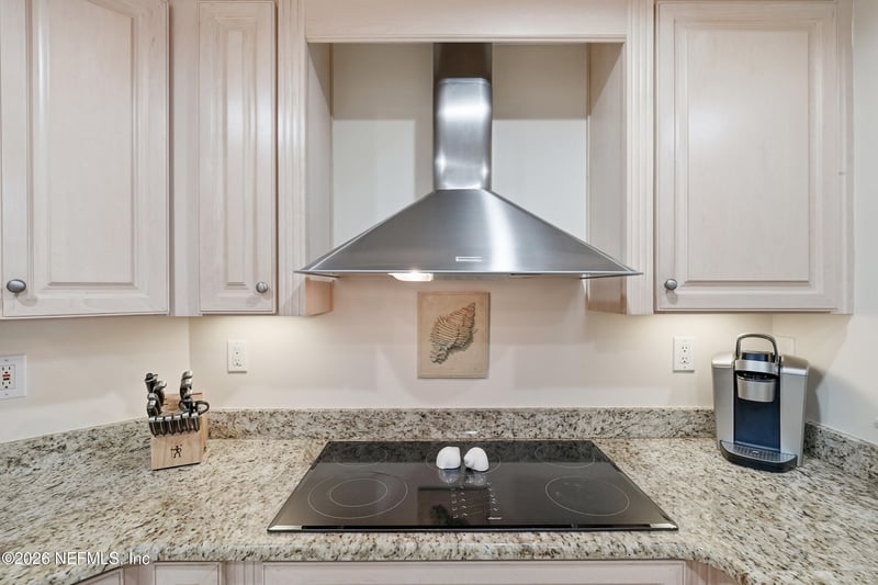 1201 1st St #402, Jacksonville Beach, FL 32250