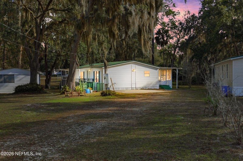 143 Lake George Dr, Georgetown, FL 32139