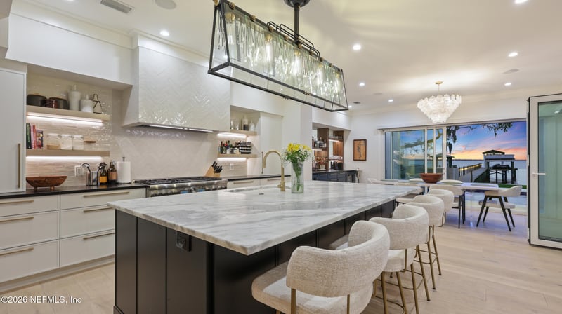 1968 River Rd, Jacksonville, FL 32207