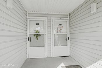 115 River Bend Pl #C, Welaka, FL 32193