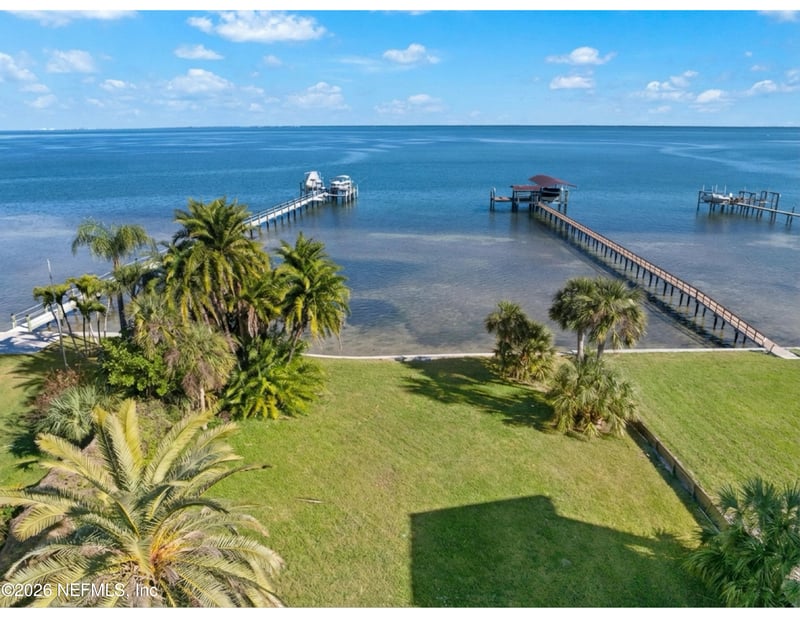 6100 Bahama Shores Dr, St Petersburg, FL 33705