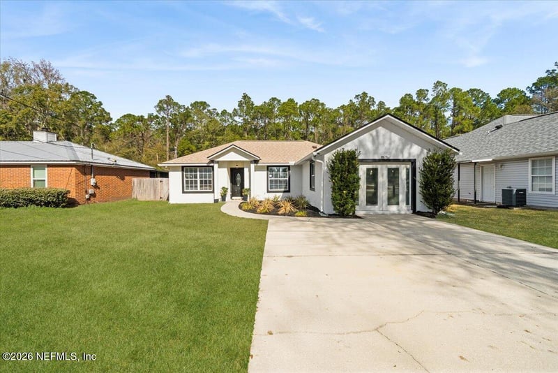 425 3rd St, Baldwin, FL 32234