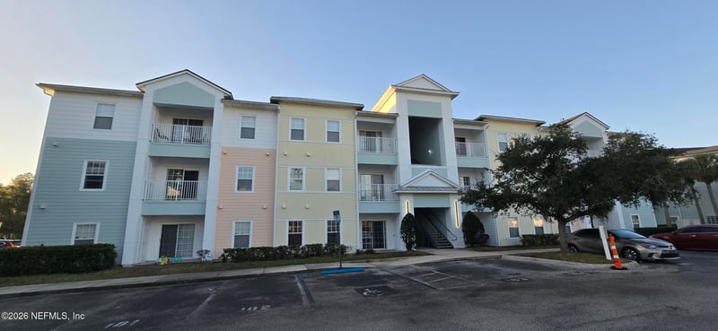 8226 Green Parrot Rd #206, Jacksonville, FL 32256