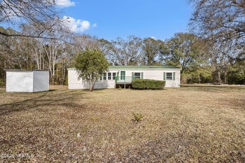 44170 Woodland Cir, Callahan, FL 32011