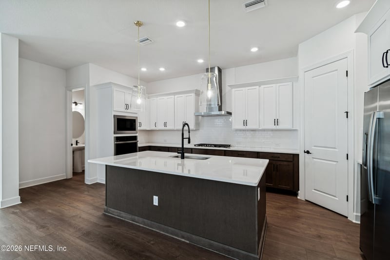 11049 Isotope Ct, Jacksonville, FL 32256