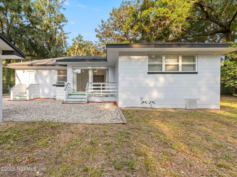 1330 Eddy Rd, Jacksonville, FL 32211