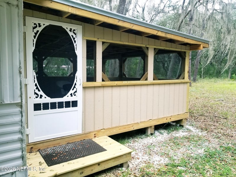 109 Kerns St, Pomona Park, FL 32181