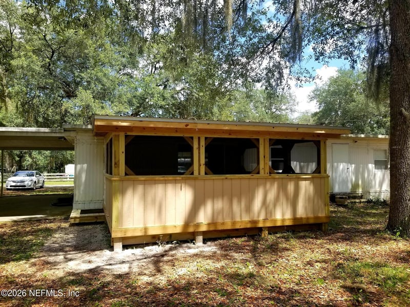 109 Kerns St, Pomona Park, FL 32181