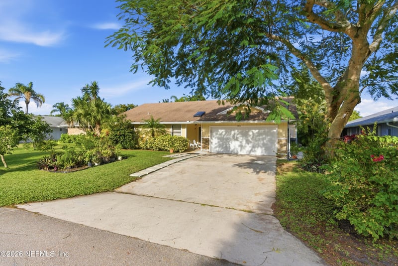 7863 Lexington Ave, Hobe Sound, FL 33455