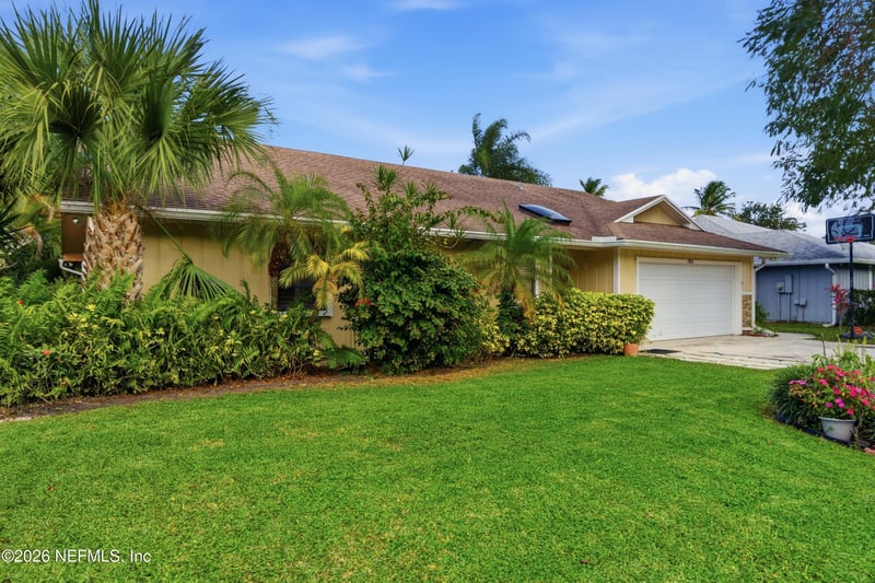 7863 Lexington Ave, Hobe Sound, FL 33455