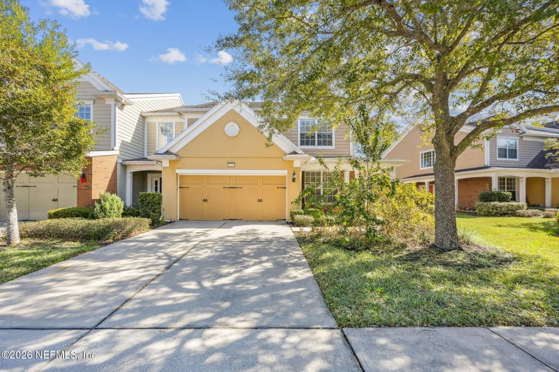 4231 Metron Dr, Jacksonville, FL 32216