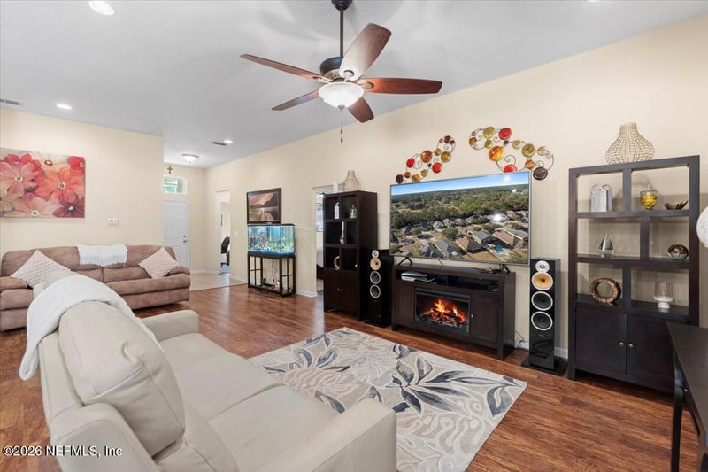 4150 Victoria Lakes Dr, Jacksonville, FL 32226