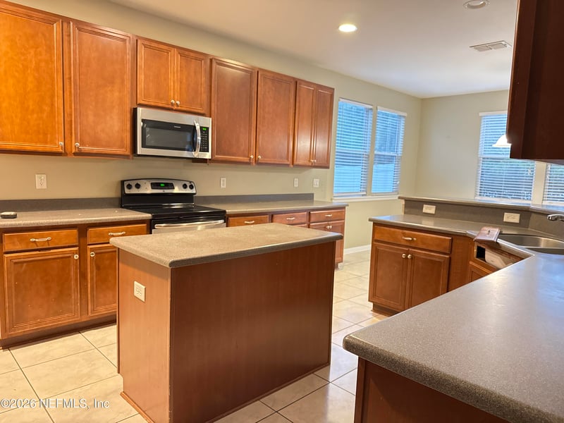 724 Wooded Hamlet Ct, St Johns, FL 32084