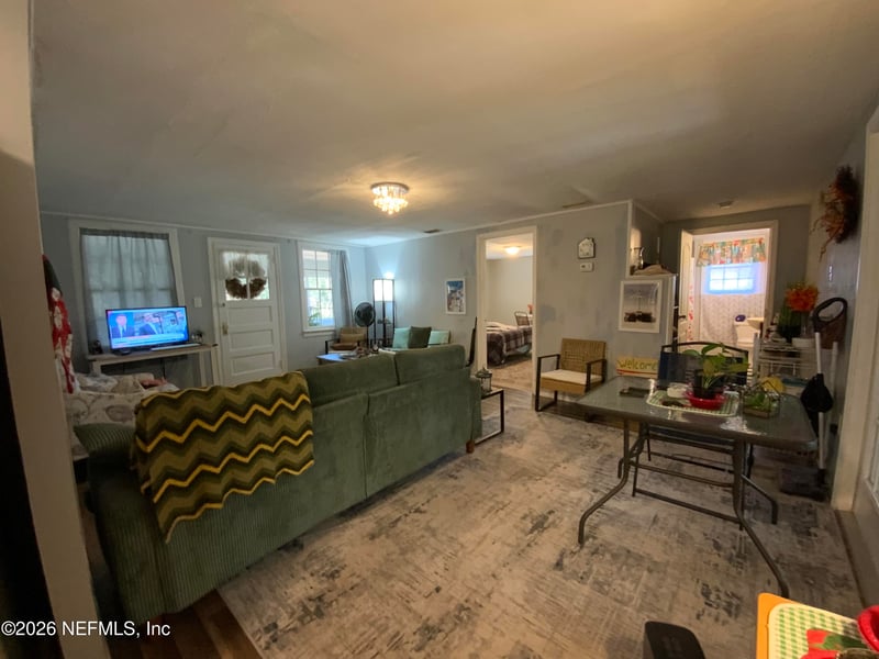 210 Pine Ave, Pomona Park, FL 32181