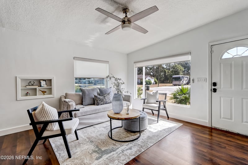 2477 Community Rd, Jacksonville, FL 32207