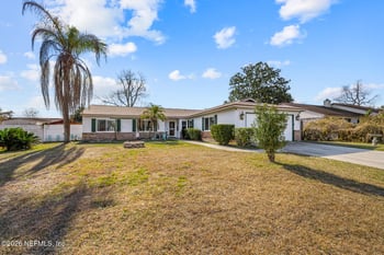 1719 Debbie Ln, Orange Park, FL 32073