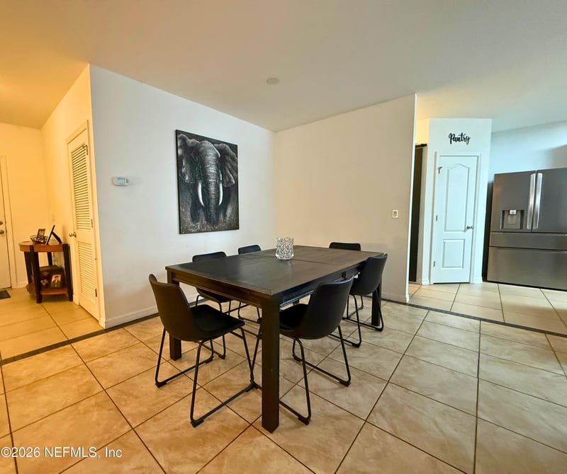 146 Fishermans Cove Dr, Edgewater, FL 32141