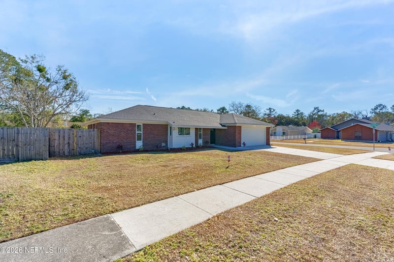 8623 Bishopswood Dr, Jacksonville, FL 32244