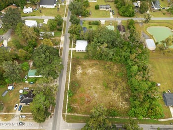 323 M L King Dr, Macclenny, FL 32063