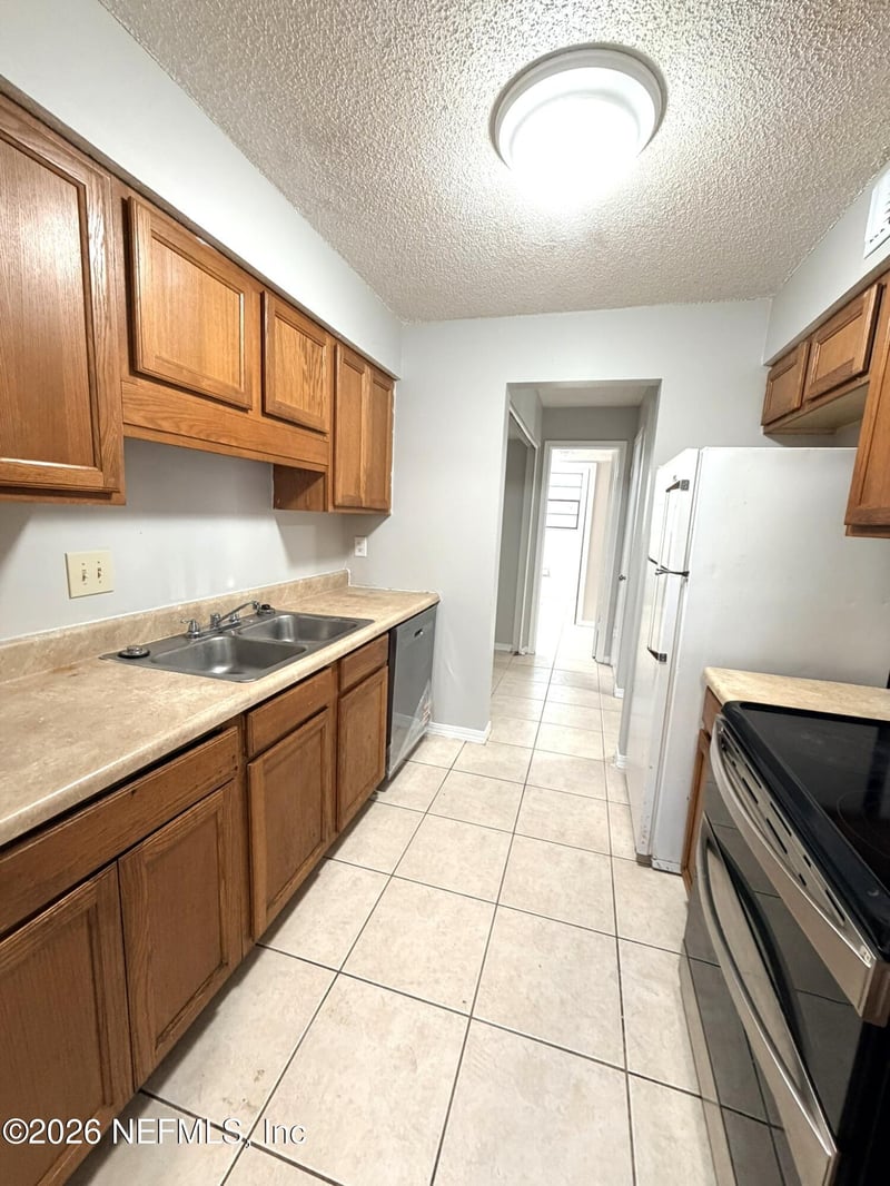 460 Bentwood Ln, Orange Park, FL 32073