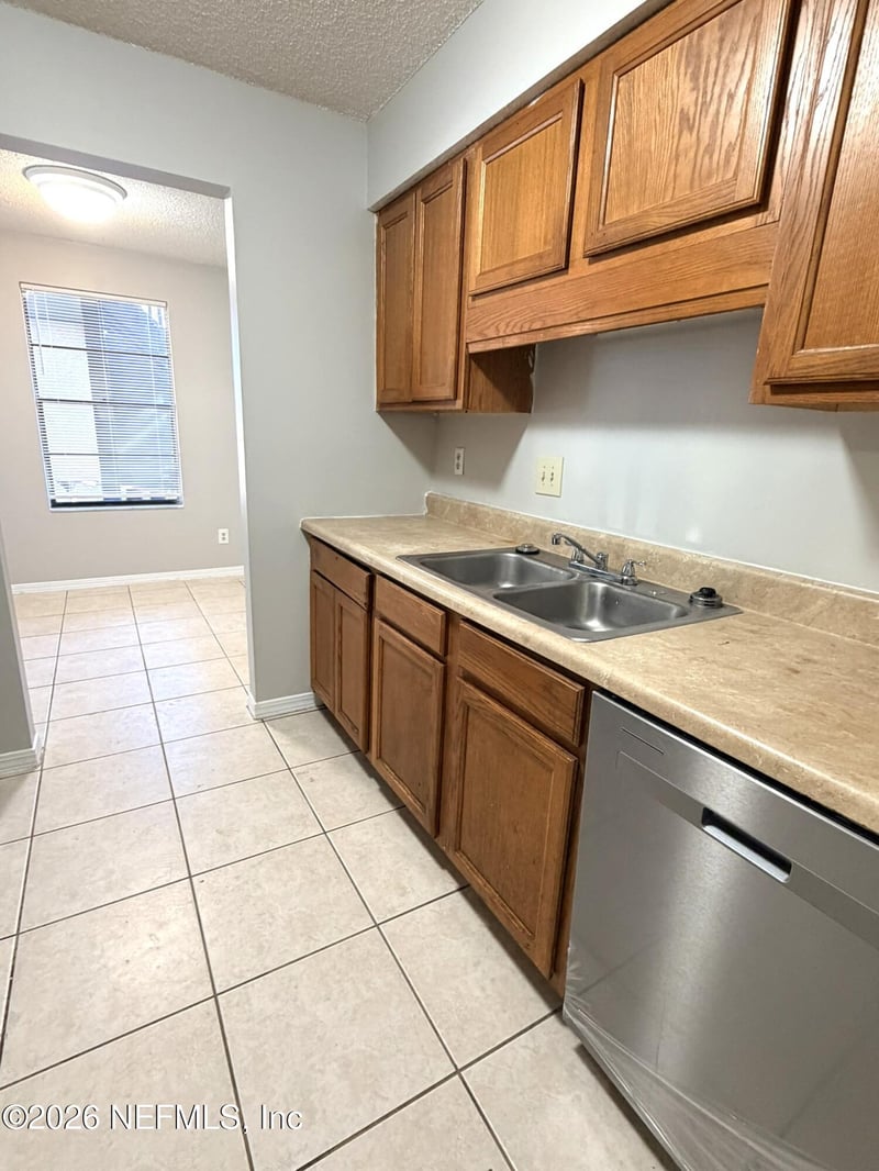 460 Bentwood Ln, Orange Park, FL 32073