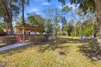 1610 Porter Lakes Dr, Jacksonville, FL 32218