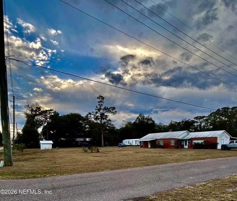 12576 Woodland Dr, Jacksonville, FL 32218