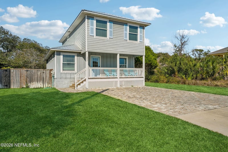 302 12th St, St Augustine, FL 32084