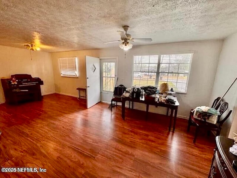 36 Velvet Dr, Jacksonville, FL 32220