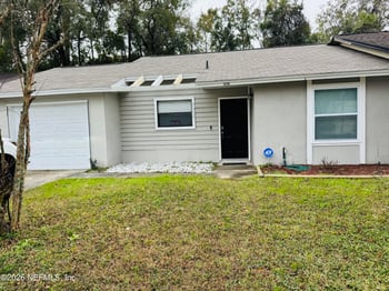3236 Meadowlea Cir, Jacksonville, FL 32218