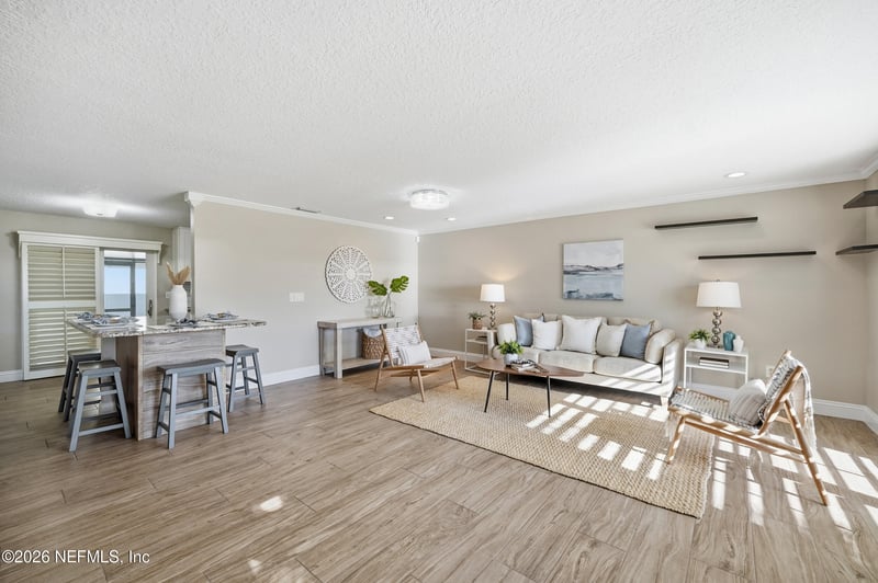 533 Seaspray Ave, Atlantic Beach, FL 32233