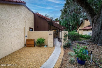 57 Winterbourne St #15, Orange Park, FL 32073