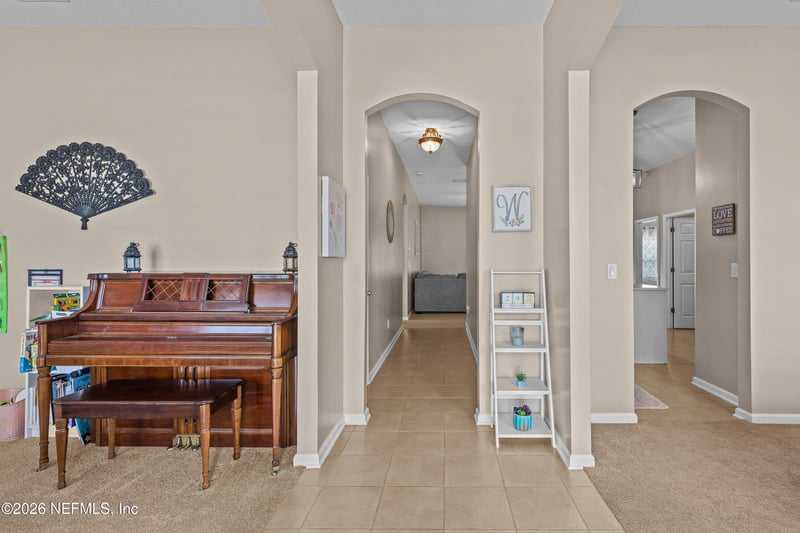 11714 Raindrop Rd, Jacksonville, FL 32219