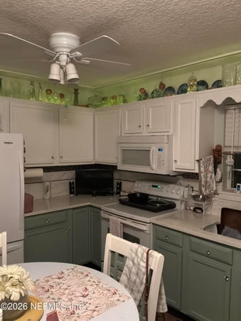 2851 Treasure Cove Ln, Jacksonville, FL 32224