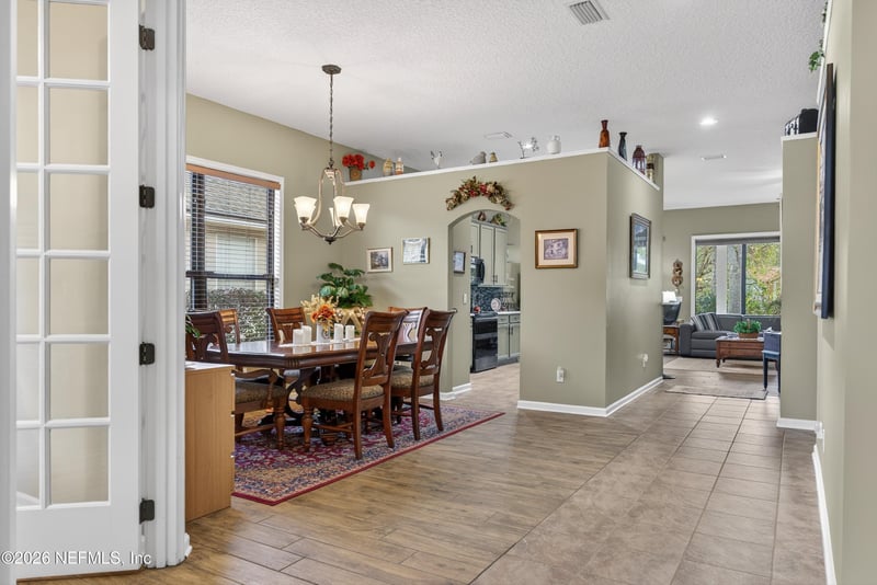 13863 Devan Lee Dr, Jacksonville, FL 32226