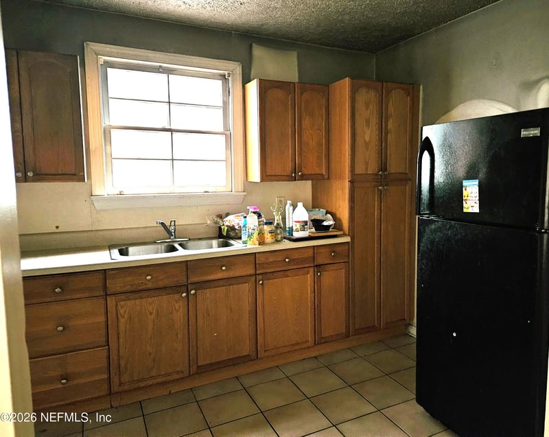 6918 Park Cir, Jacksonville, FL 32208