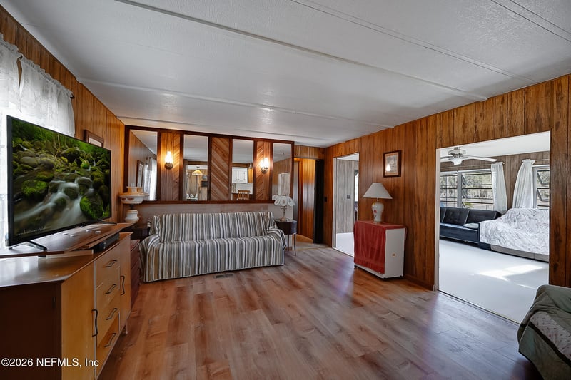 123 Miller Rd, Pomona Park, FL 32181