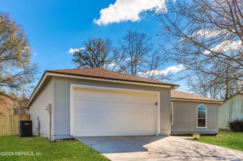 1597 Twin Oak Dr, Middleburg, FL 32068