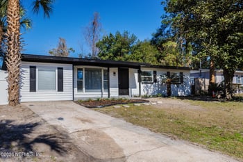 203 Rio Rd, Jacksonville, FL 32218