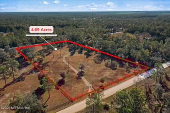 5551 106 Ct, Bronson, FL 32621