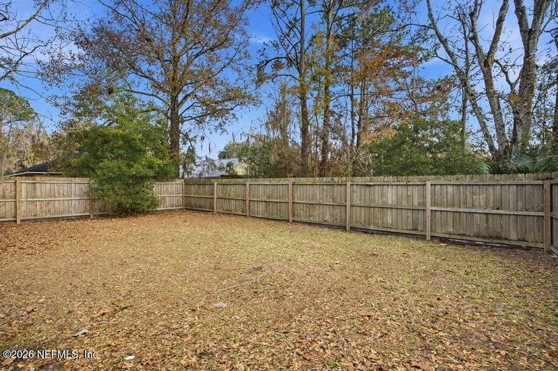 10718 Meadowlea Dr, Jacksonville, FL 32218