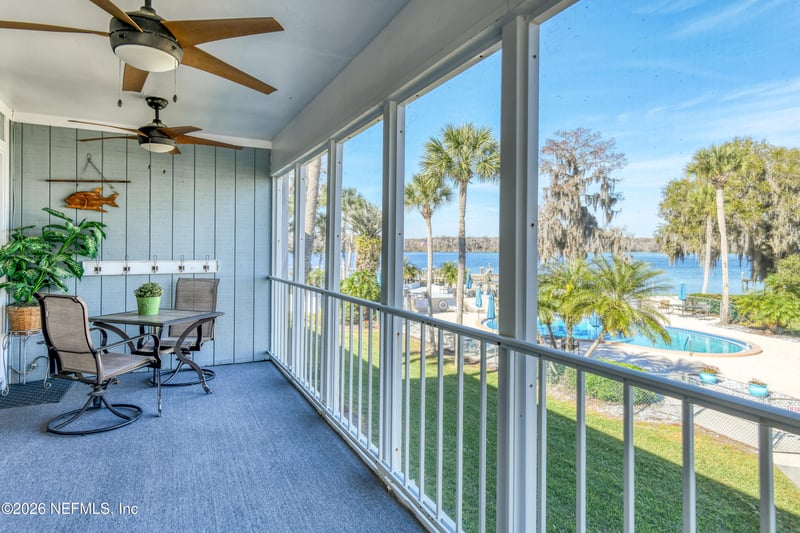 215 River Bend Pl #C, Welaka, FL 32193