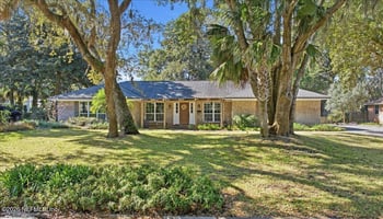 1656 Park Ter, Atlantic Beach, FL 32233